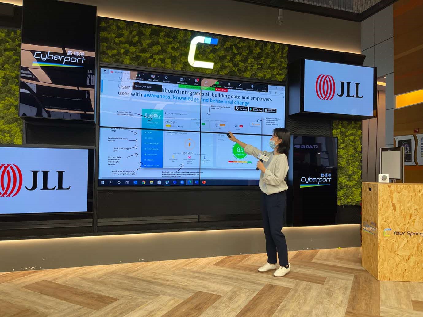 Christina sharing about Blue Sky’s app with employees, tenants, and community members of JLL and Cyberport