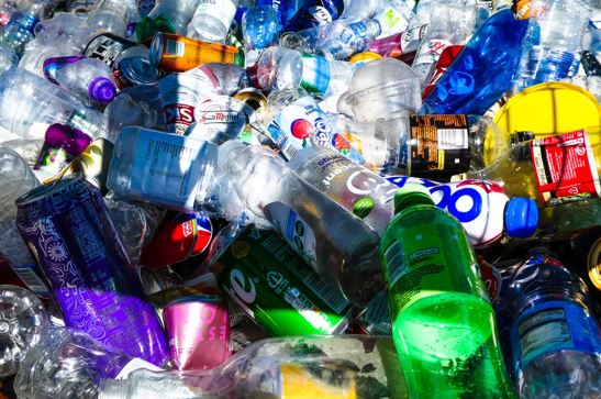 Mendaur Cuan dari Bisnis Daur Ulang Sampah Plastik