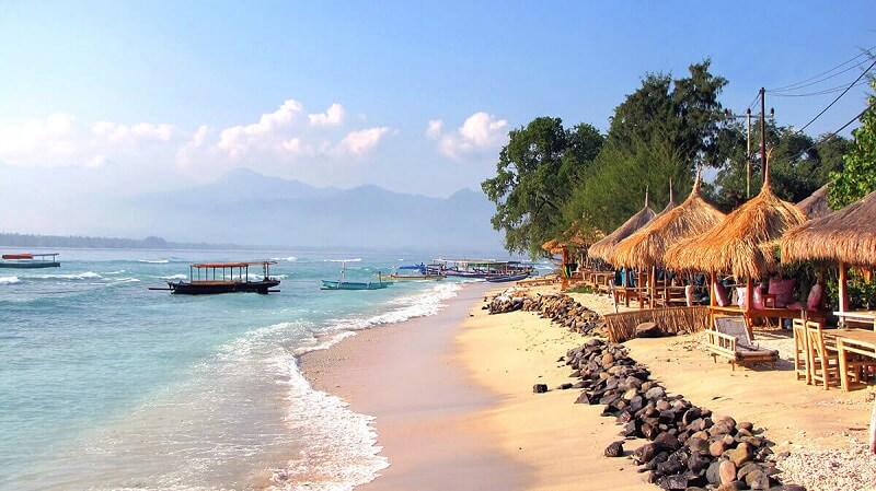 Menikmati indahnya bahari di Gili Air, Lombok.