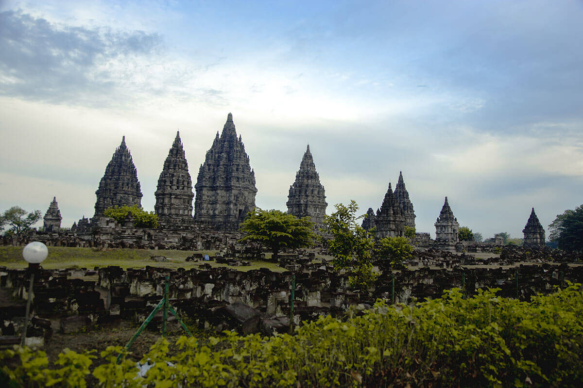 Apa saja tips untuk liburan hemat ke Jogja?